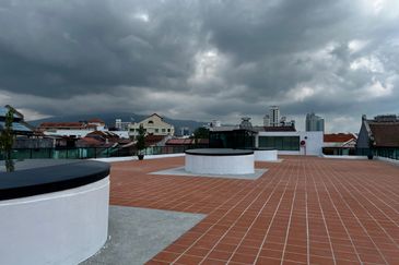 Retail Space With Carpark For Rent In Love Lane  Georgetown