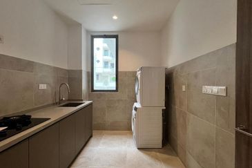 Hinai Heights Townhouse For Sale at Tanjung Bungah