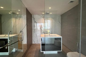 Hinai Heights Townhouse For Sale at Tanjung Bungah