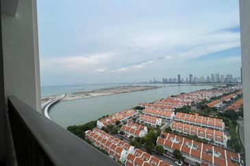 Straits Residences