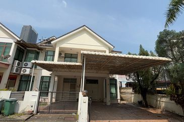 2.5 Storey Terraced Corner Unit for Rent @ Solok Lunas , Pulau Tikus