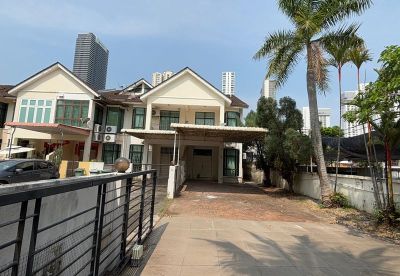 2.5 Storey Terraced Corner Unit for Rent @ Solok Lunas , Pulau Tikus