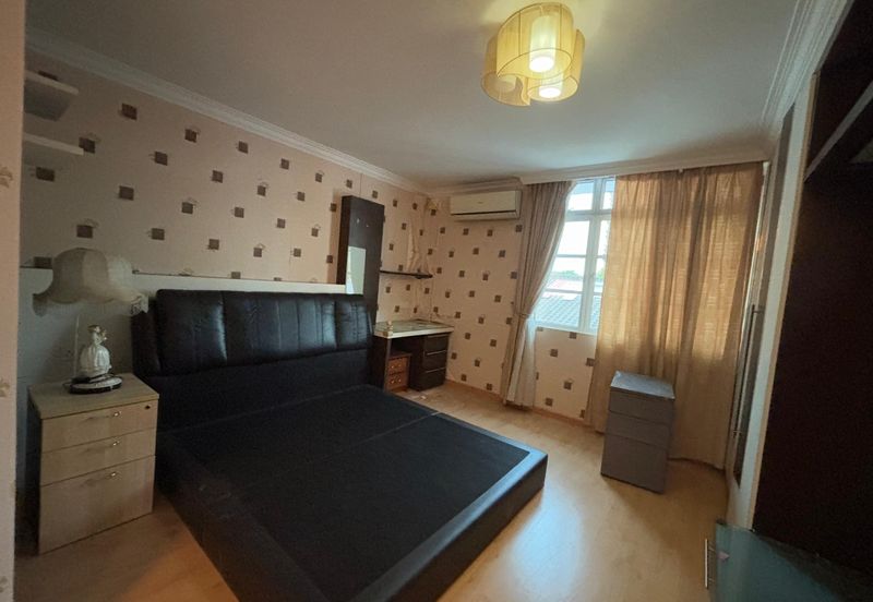 2.5 Storey Terraced Corner Unit for Rent @ Solok Lunas , Pulau Tikus