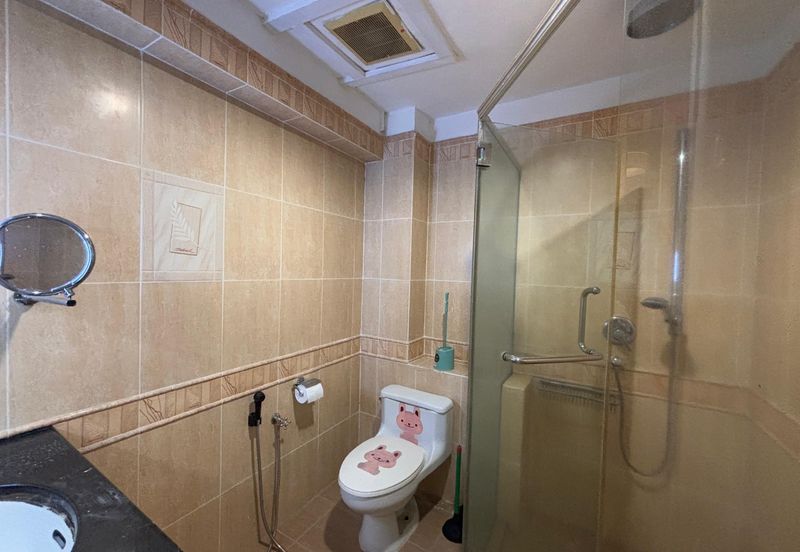 2.5 Storey Terraced Corner Unit for Rent @ Solok Lunas , Pulau Tikus