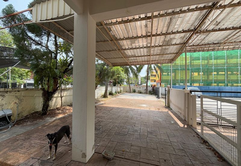 2.5 Storey Terrace Corner for Sale @ Solok Lunas Pulau Tikus