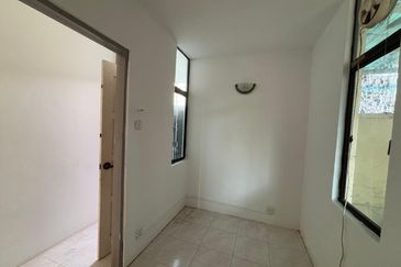 2.5 Storey Terrace Corner for Sale @ Solok Lunas Pulau Tikus