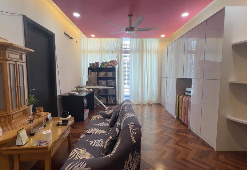 Jalan Seri Tanjung Pinang 