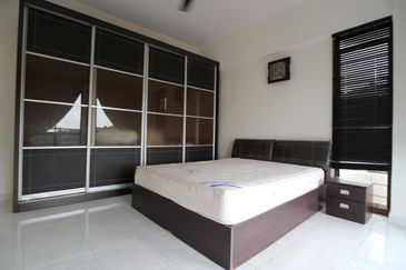 Twin Tower Condominium For Rent In Tanjung Bungah