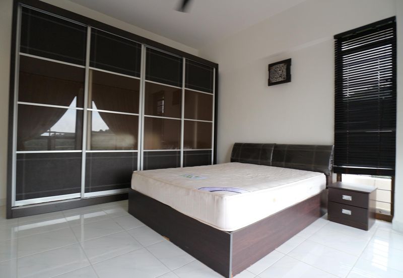 Twin Tower Condominium For Rent In Tanjung Bungah