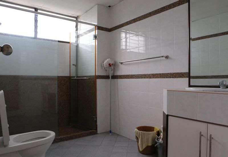 Twin Tower Condominium For Rent In Tanjung Bungah