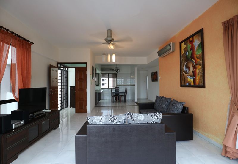 Twin Tower Tanjung Bungah Condominium For Sale