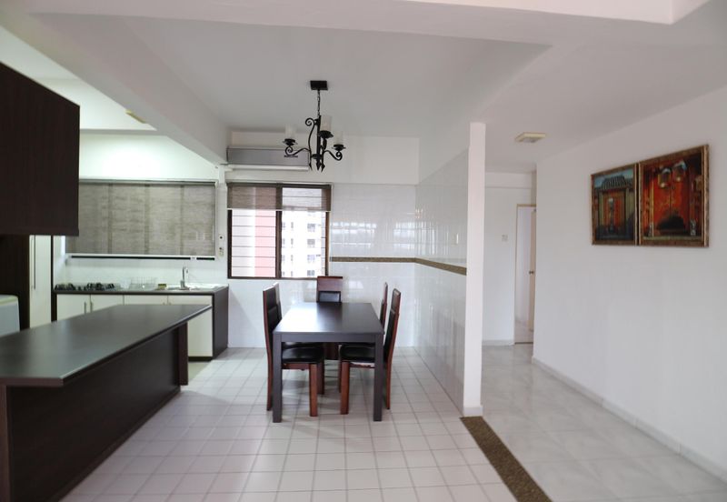 Twin Tower Tanjung Bungah Condominium For Sale