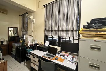 Jalan Sungai Emas 4 Double Storey Semi-D for Sale at Batu Ferringhi