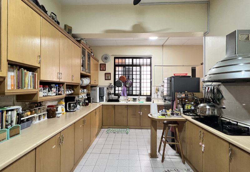 Jalan Sungai Emas 4 Double Storey Semi-D for Sale at Batu Ferringhi