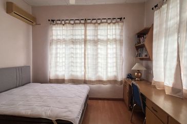 Jalan Sungai Emas 4 Double Storey Semi-D for Sale at Batu Ferringhi