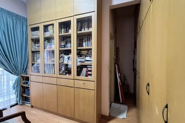 Jalan Sungai Emas 4 Double Storey Semi-D for Sale at Batu Ferringhi