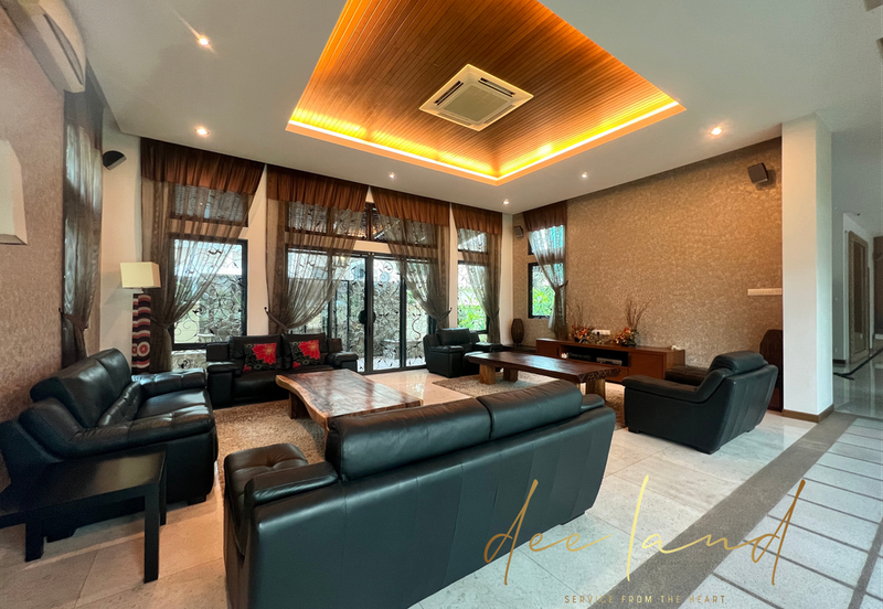 Bungalow for rent in Pulau Tikus with ample parking space 