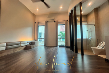 Bungalow for rent in Pulau Tikus with ample parking space 