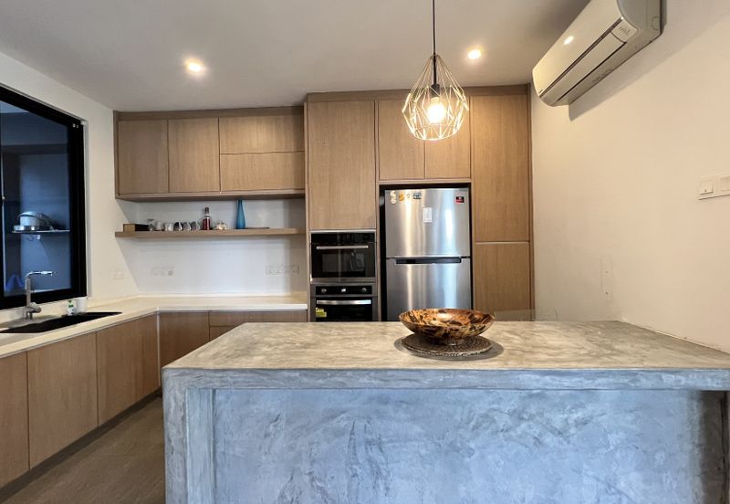 2 Storey Semi-Detached at Lorong Lembah Permai For Sale 