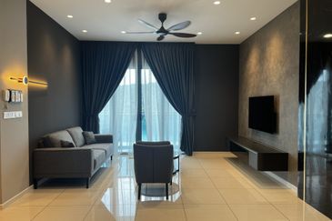 Queens Residences @ Queens Waterfront