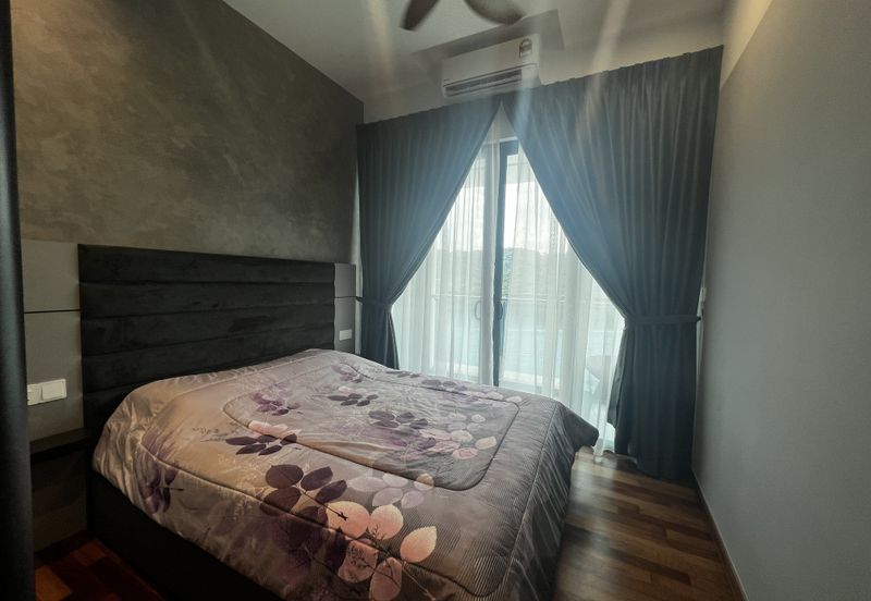 Queens Residences @ Queens Waterfront