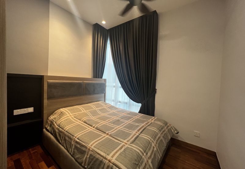 Queens Residences @ Queens Waterfront