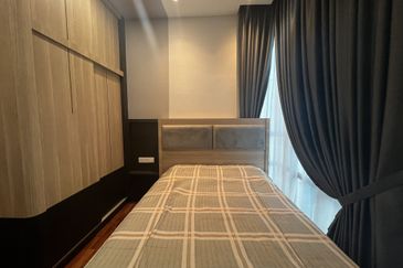 Queens Residences @ Queens Waterfront