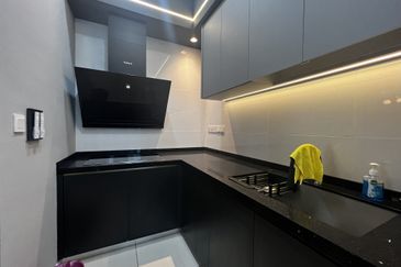 Queens Residences @ Queens Waterfront