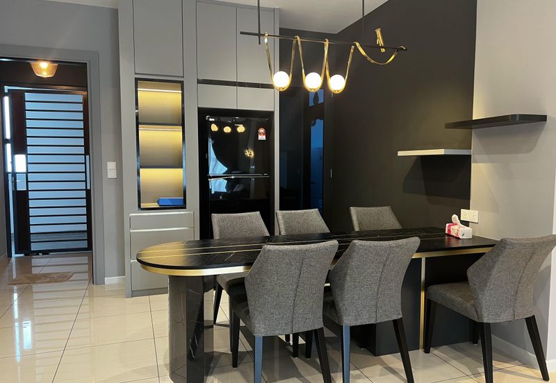 Queens Residences Q2