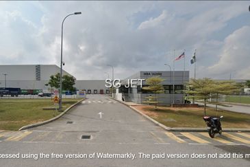 West Port, Pulau Indah