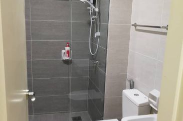 Gravit8 @ Klang South