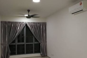 Gravit8 @ Klang South