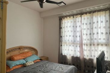 Gravit8 @ Klang South