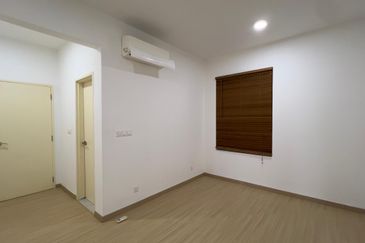 Gravit8 @ Klang South