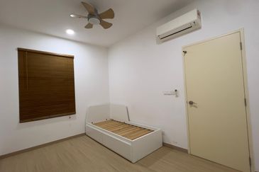 Gravit8 @ Klang South