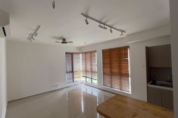 Gravit8 @ Klang South