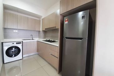 Gravit8 @ Klang South