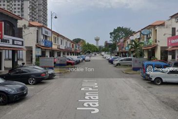 2-Sty End lot shop @ PJU 1, Aman Suria