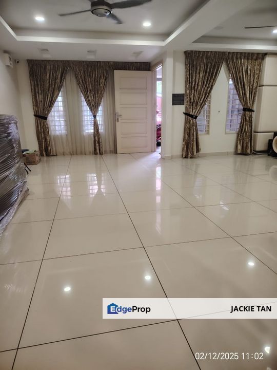  Bangsar Baru Double-Storey Gem – Renovated, Move-In Ready with Spacious Flat Living Hall!, Kuala Lumpur, Bangsar