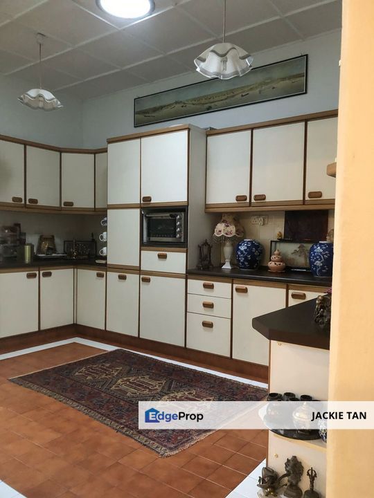 URGENT SALE — NEW ADJUSTED PRICE!, Selangor, Petaling Jaya