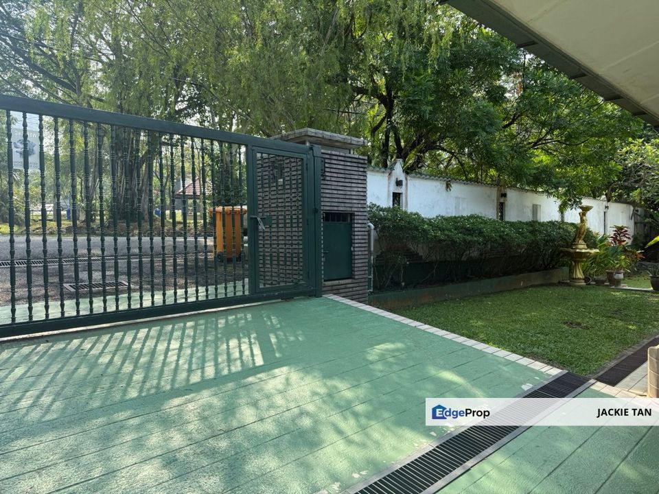 URGENT SALE — NEW ADJUSTED PRICE!, Selangor, Petaling Jaya