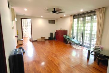 Bukit Jelutong 2 Storey Corner