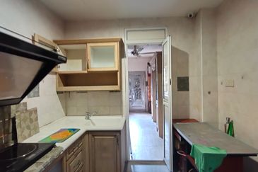 Bukit Jelutong 2 Storey Corner