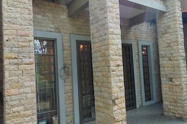 Bukit Jelutong 2 Storey Corner