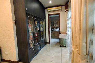 Bukit Jelutong 2 Storey Corner