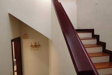 Bukit Jelutong 2 Storey Corner