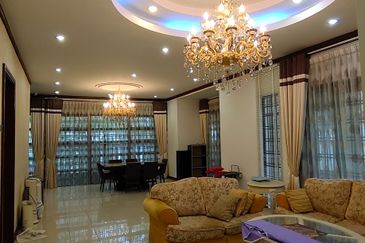 Bukit Jelutong 2 Storey Corner