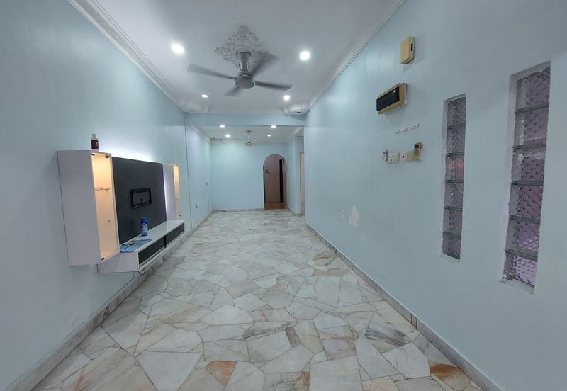 Taman Kinrara Seksyen 1