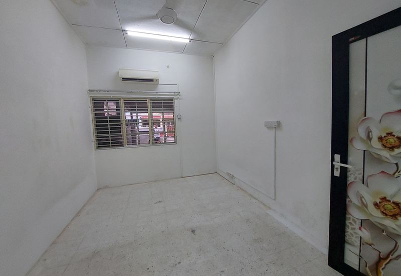 Taman Kinrara Seksyen 1