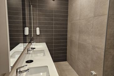 The MET Corporate Towers